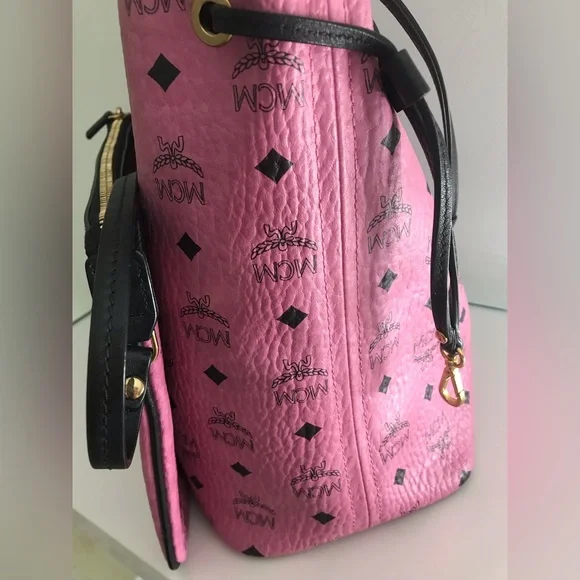 RARE COLOR! MCM Pink Visetos Reversible Tote w/ Pouch - Picture 5 of 13